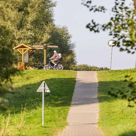 Ferienwohnung Ostseeblick Mit Balkon Wustrow  Zewnętrze zdjęcie